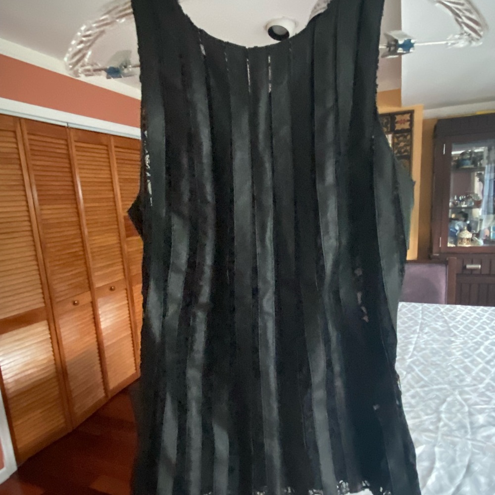 Bailey 44 lace/ leather top